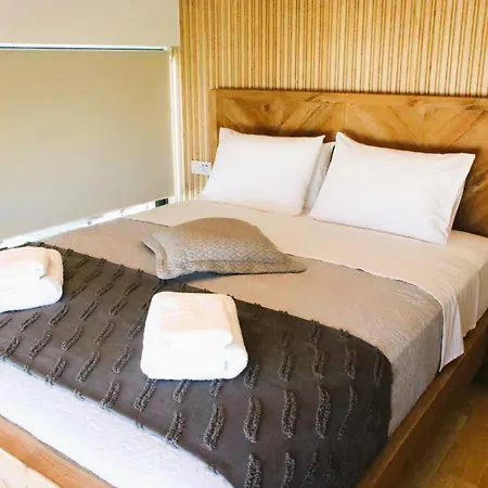 September15 Suites, Town *
